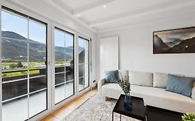 Sonniges Apartment Mit Traumhaftem Bergblick